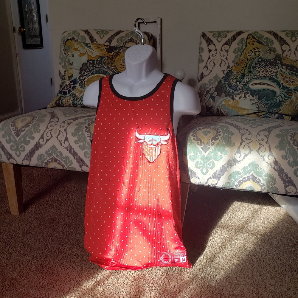 Red  Tee - Picture 2 of 2